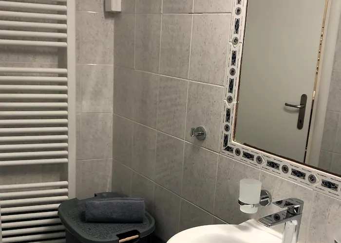 Apartman Kadro