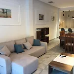 Kadro Apartment *